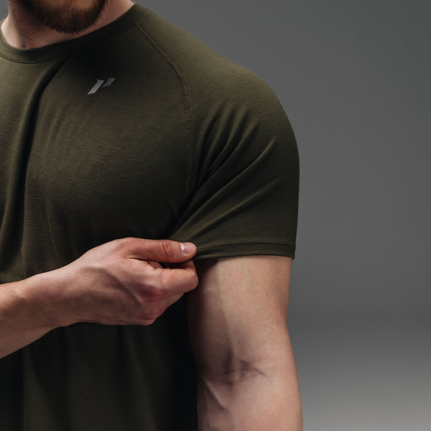 Genesis Vented Raglan