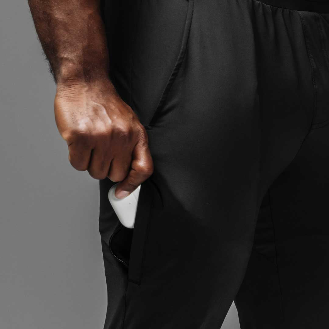Core Performance Tapered Pant