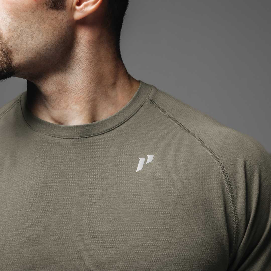 Genesis Vented Raglan