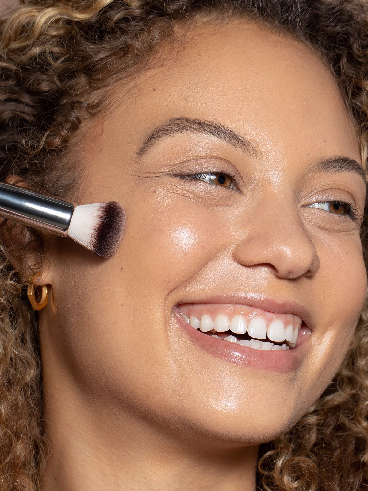 Complexion Brush