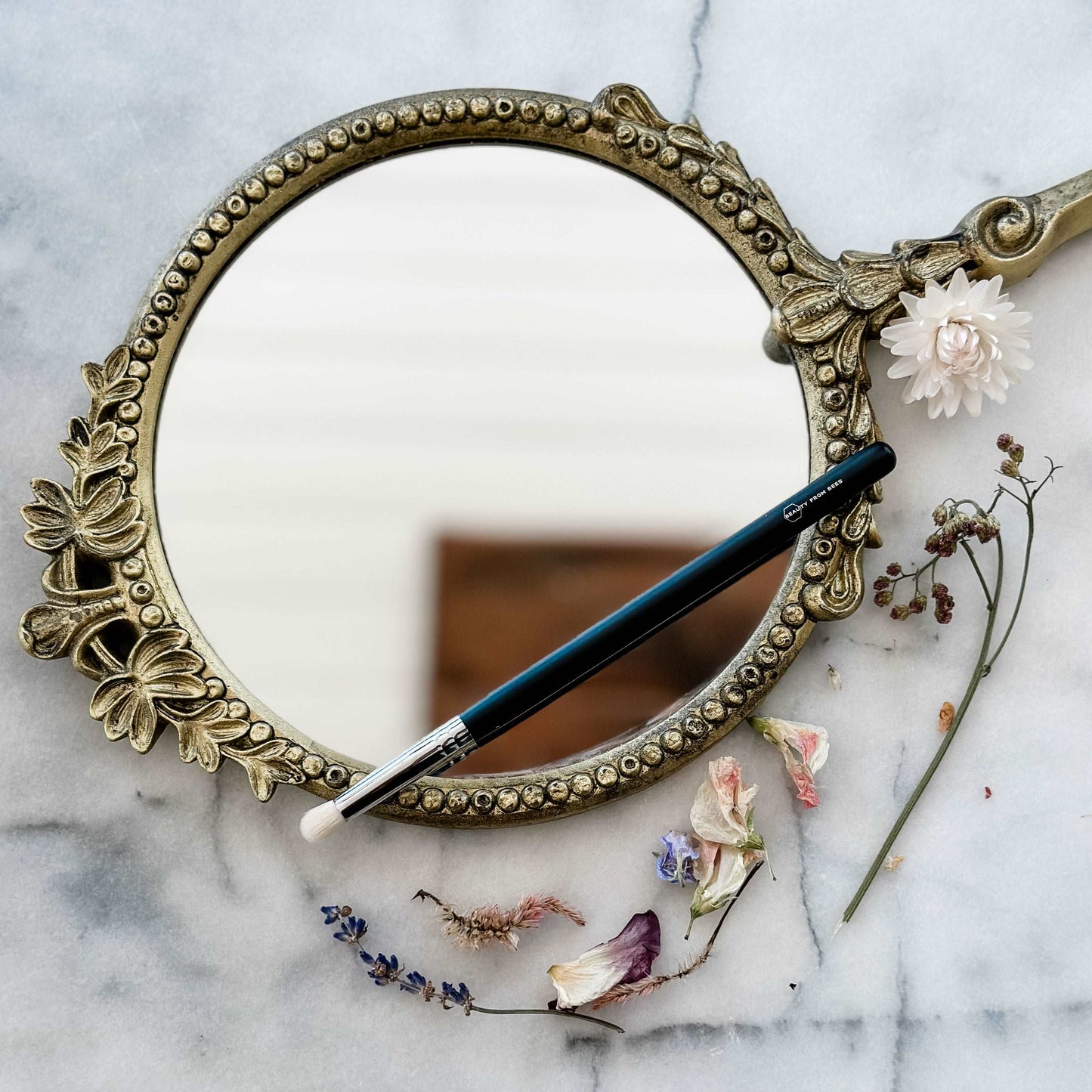Crease Smudging Brush